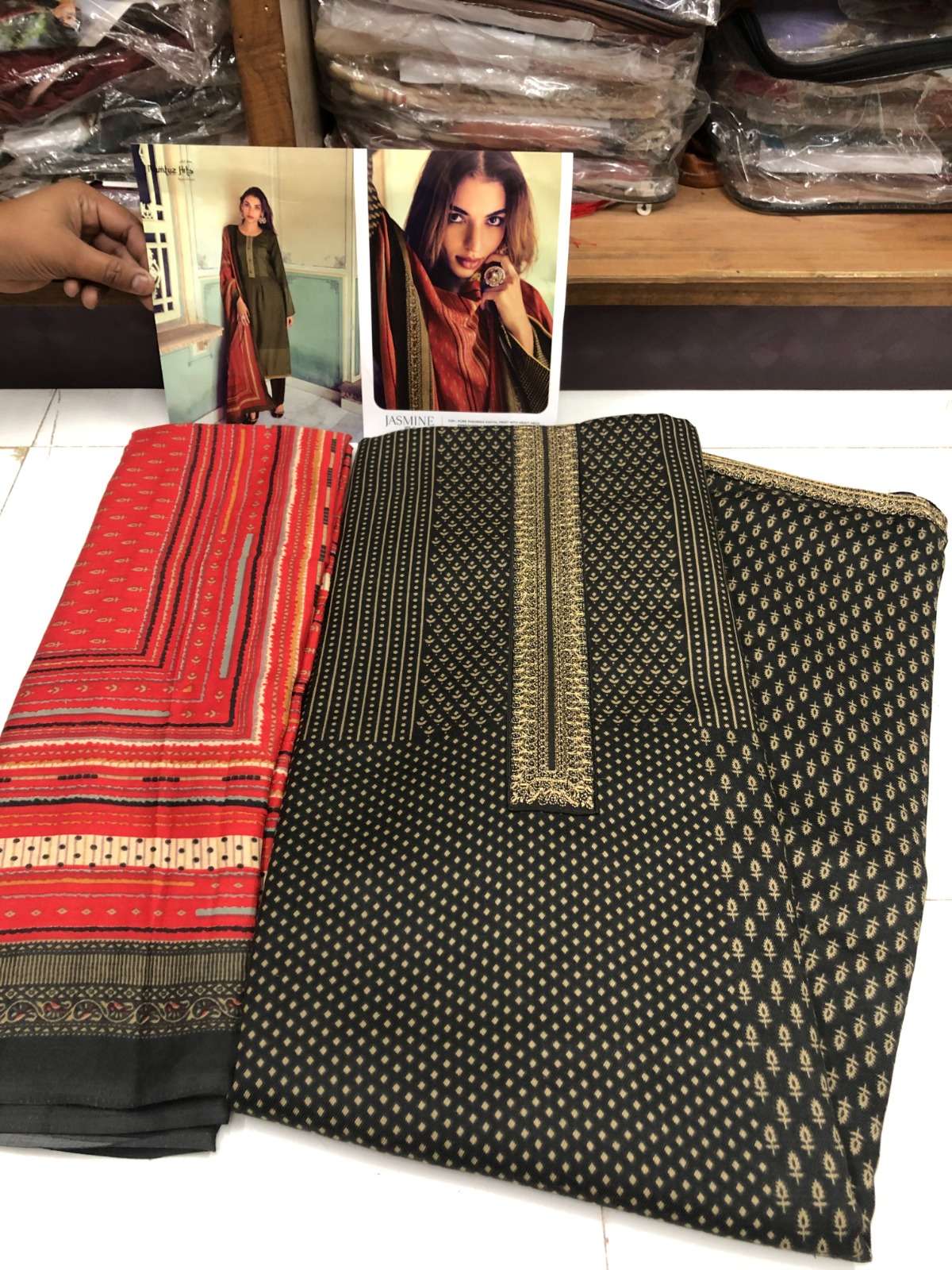 Jasmin Open Pic by Mumtaz Arts